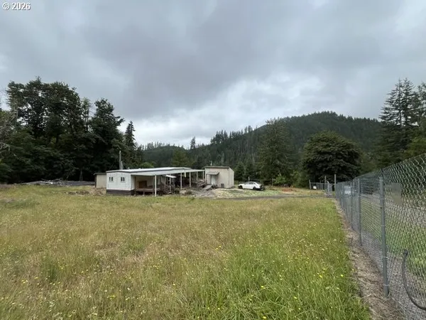 $329,900 | 90100 Lake Creek Mountain Road, Deadwood, OR 97430