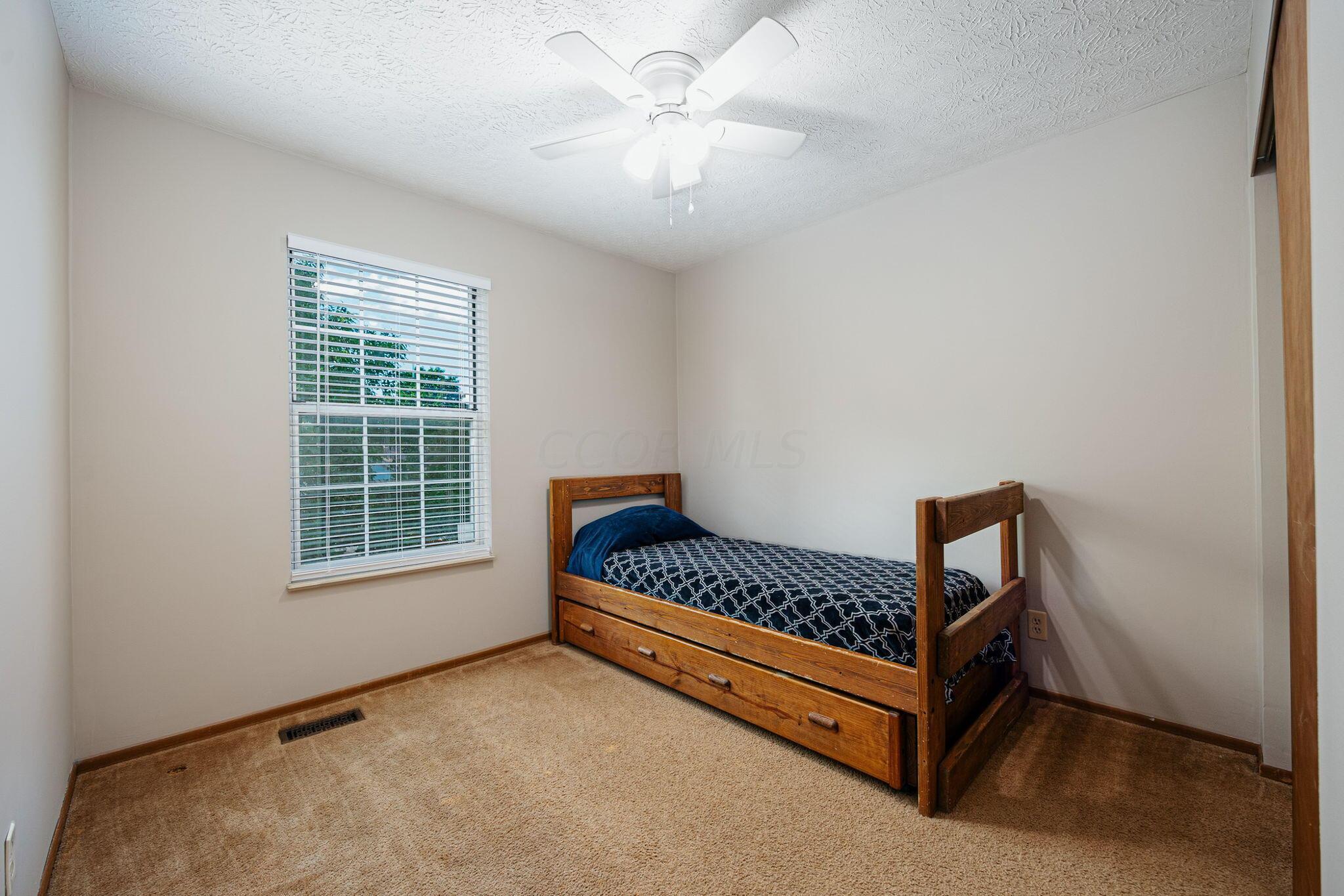 5257 Davidson Road Hilliard, OH 43026 - Photo 22 of 47 Bedroom 2