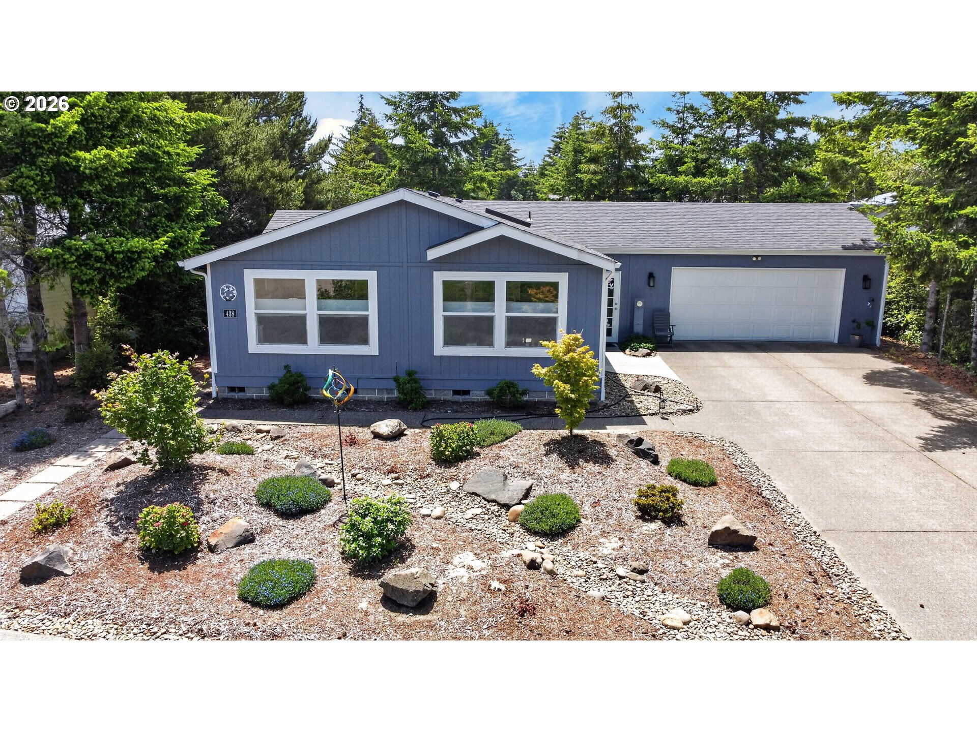 438 Sherwood Loop Florence, OR 97439 - Photo 2 of 46