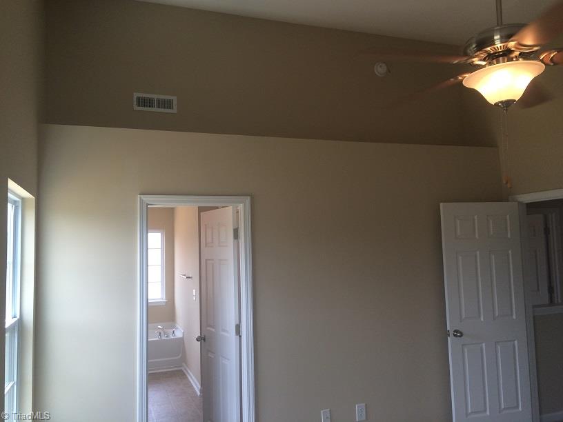 1002 Pitman Road, Unit 31 Greensboro, NC 27406 - Photo 3 of 5 Gallery Image 3