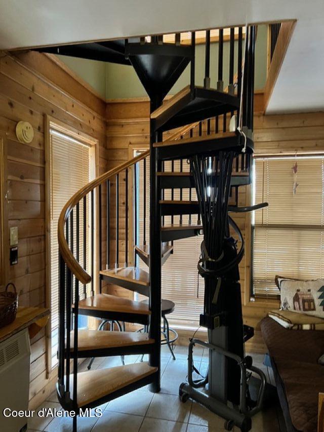 2000 Gold Cup Mountain Road Laclede, ID 83841 - Photo 12 of 21 Spiral Staircase