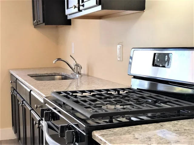 $2,300 | 20 Malden Street, Unit 2, Springfield, MA 01108