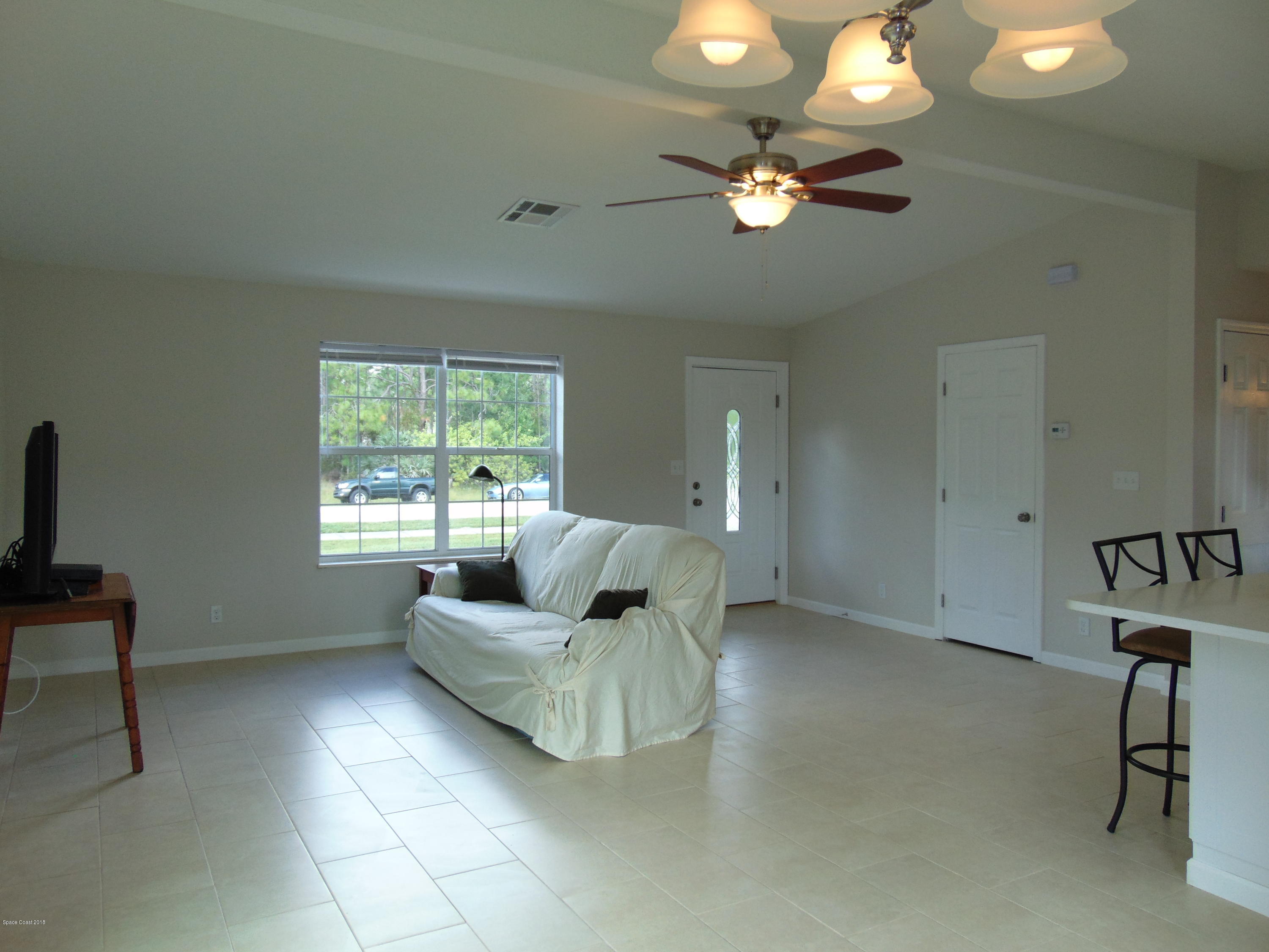 1031 Degroodt Road Southwest Palm Bay, FL 32908 - Photo 11 of 16 DSC03365