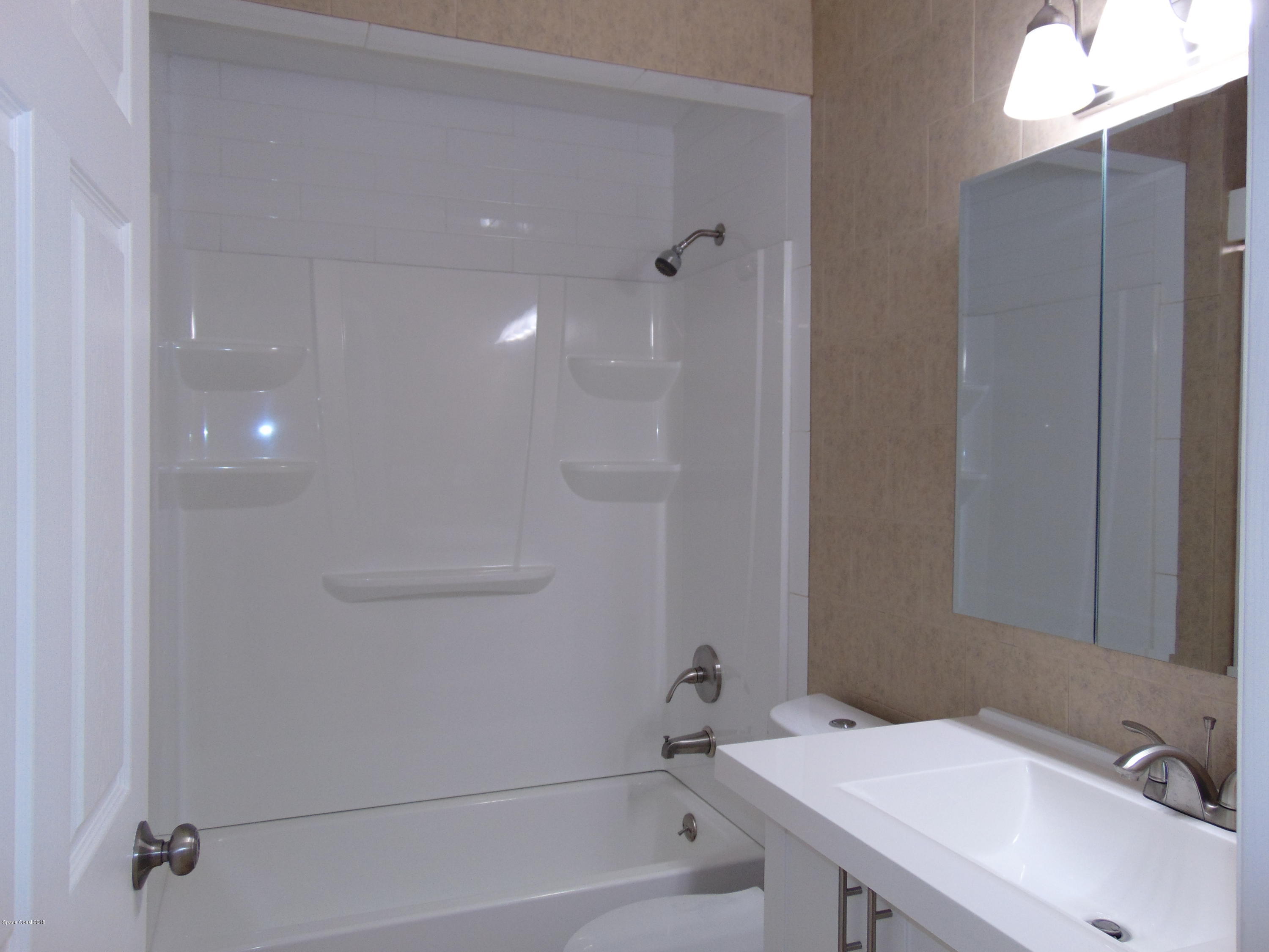1031 Degroodt Road Southwest Palm Bay, FL 32908 - Photo 14 of 16 DSC03368