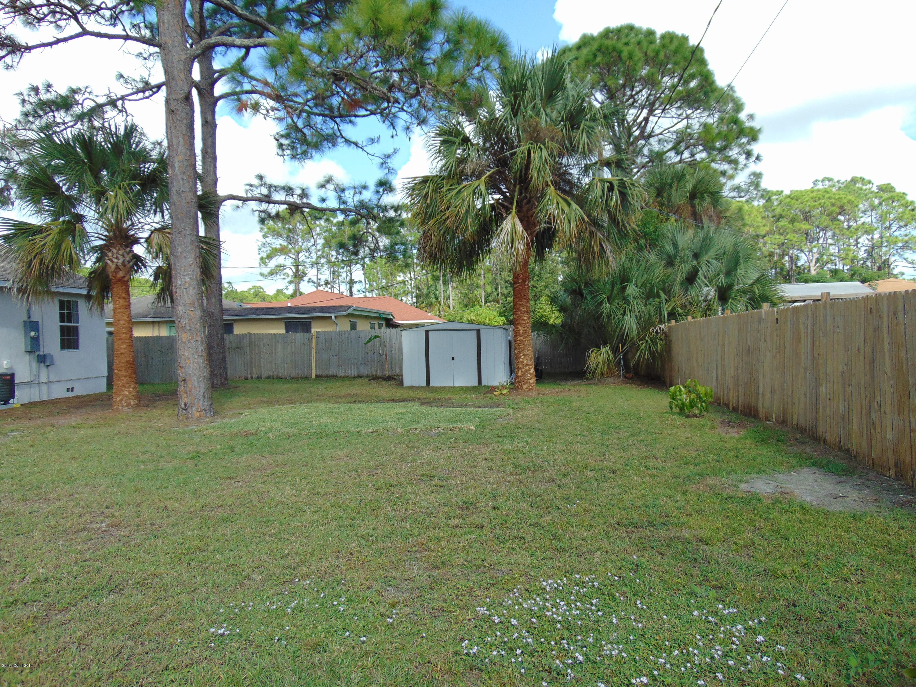1031 Degroodt Road Southwest Palm Bay, FL 32908 - Photo 6 of 16 DSC03341