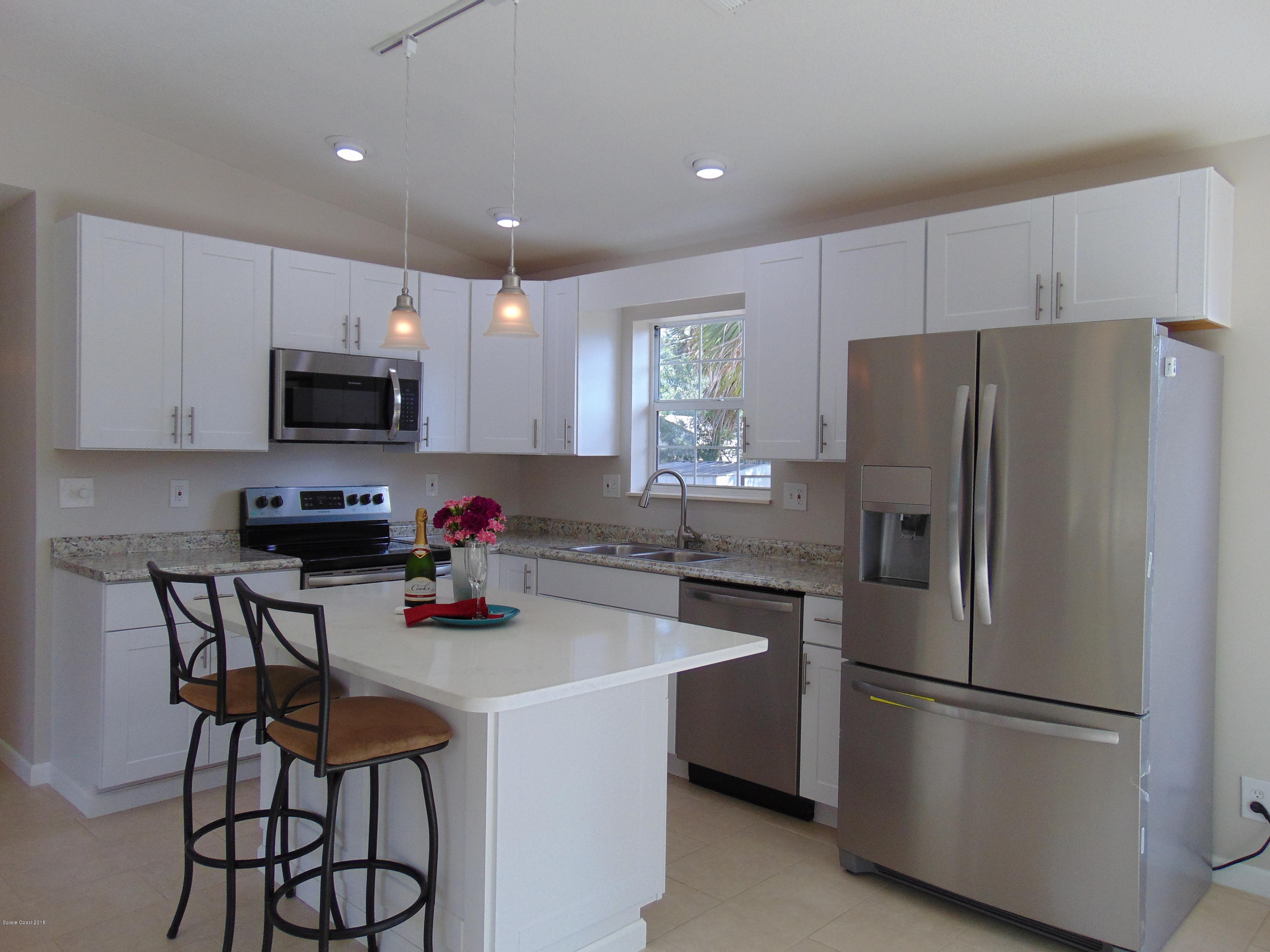1031 Degroodt Road Southwest Palm Bay, FL 32908 - Photo 9 of 16 DSC03351