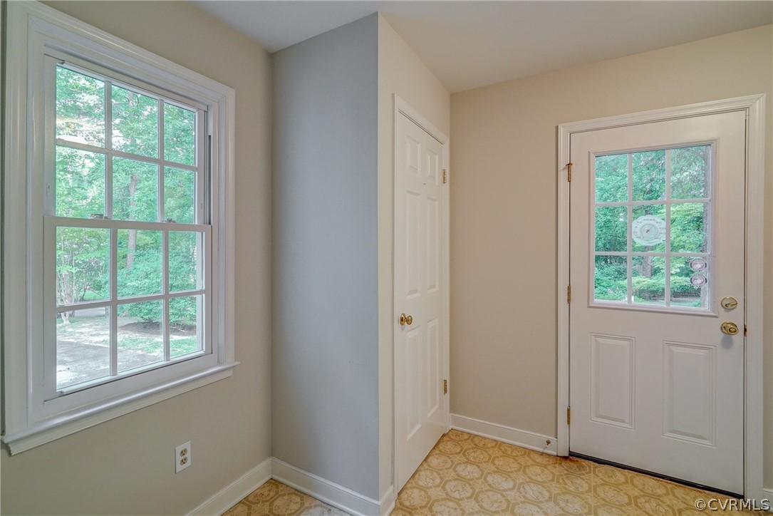 3909 Cheyenne Road Richmond, VA 23235 - Photo 29 of 47 an empty room with windows