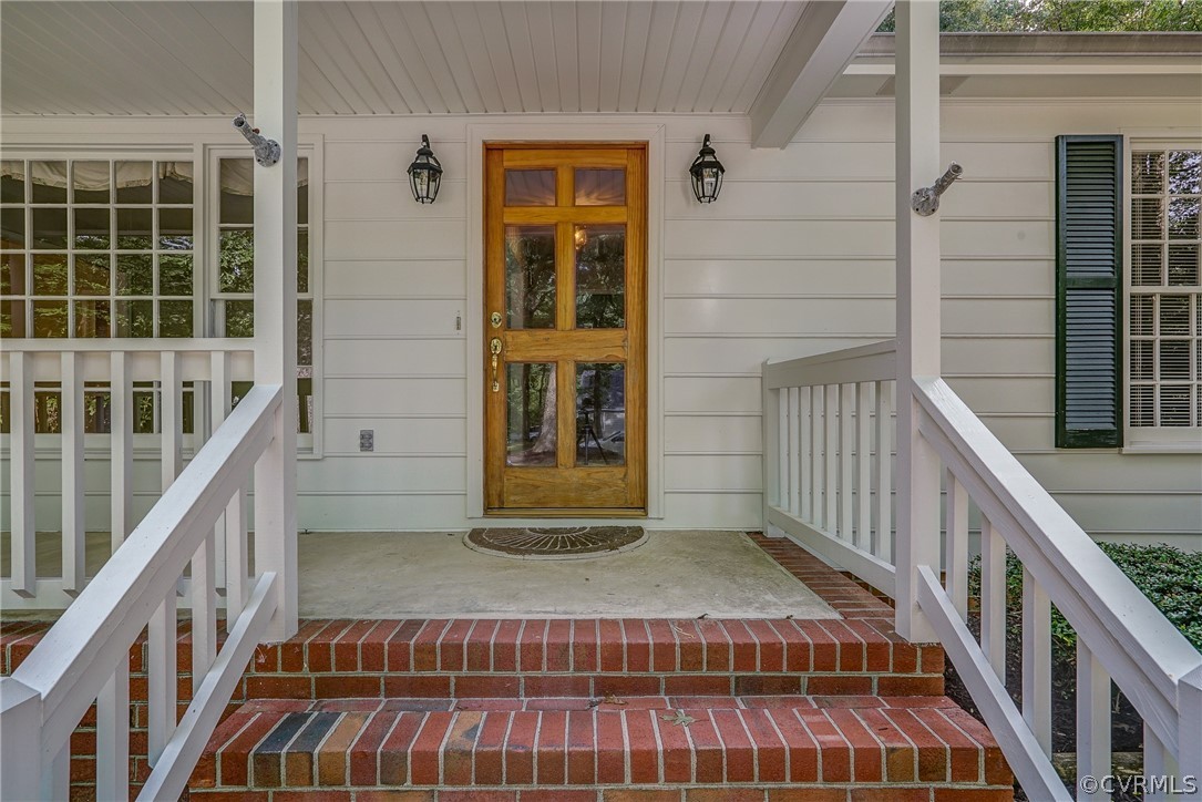 3909 Cheyenne Road Richmond, VA 23235 - Photo 8 of 47 a view of entryway with a front door