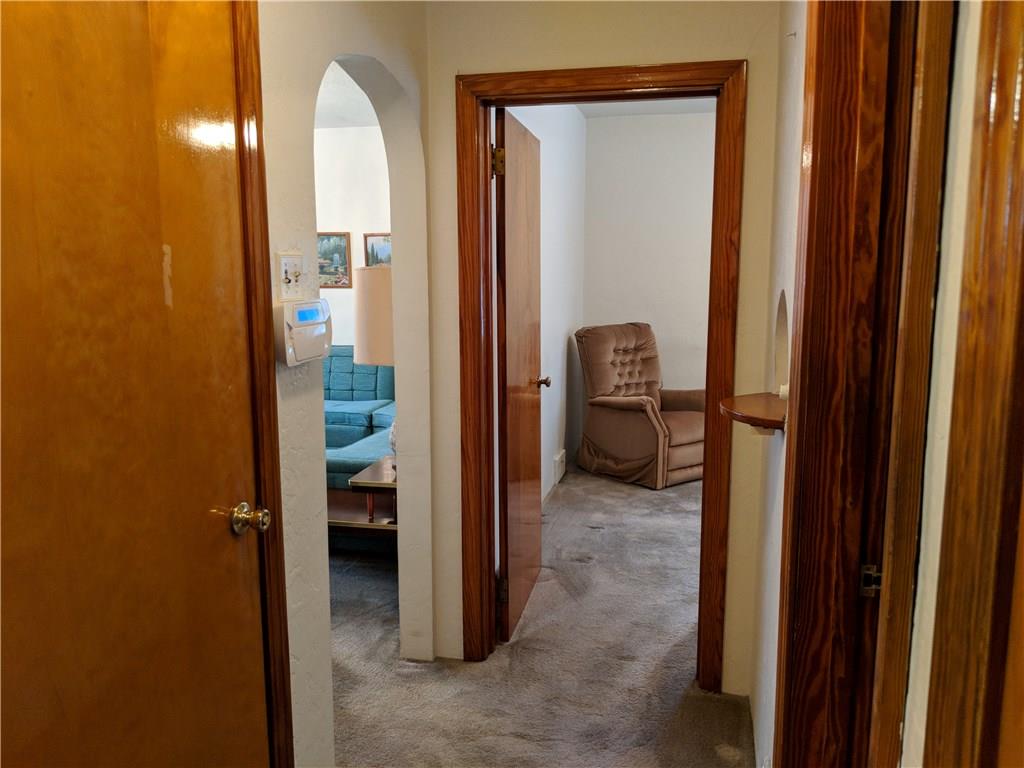 205 Montgomery Road Scottdale, PA 15683 - Photo 9 of 25 main level hallway