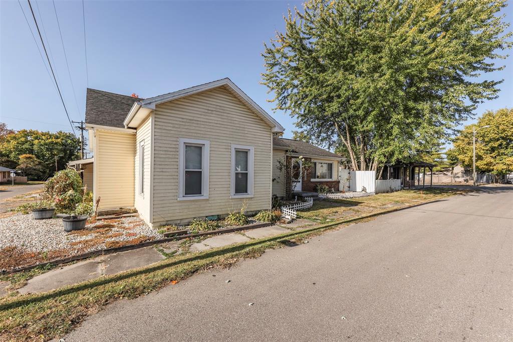 204 Railroad Street Elizabethtown, IN 47232 - Photo 4 of 42