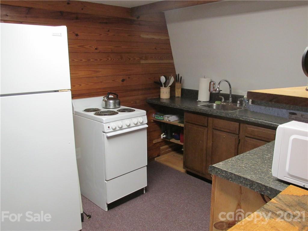 367 Elk Road Sylva, NC 28779 - Photo 14 of 19 Gallery Image 14
