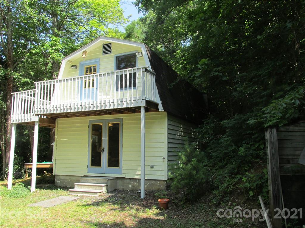 367 Elk Road Sylva, NC 28779 - Photo 3 of 19 Gallery Image 3