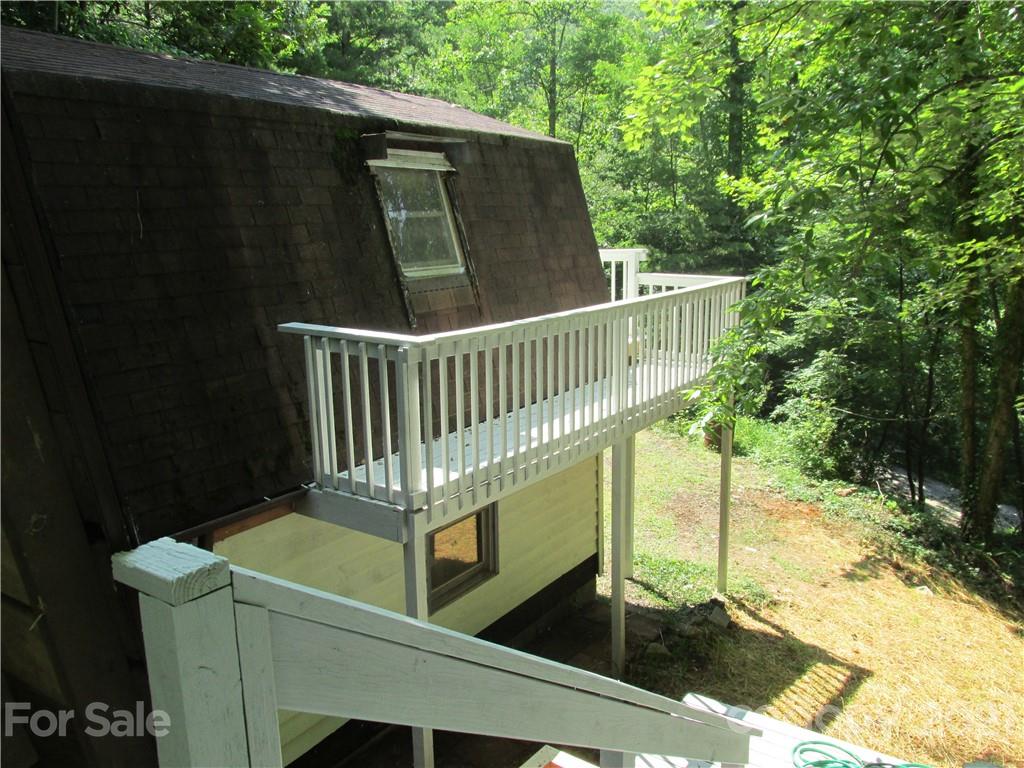 367 Elk Road Sylva, NC 28779 - Photo 4 of 19 Gallery Image 4