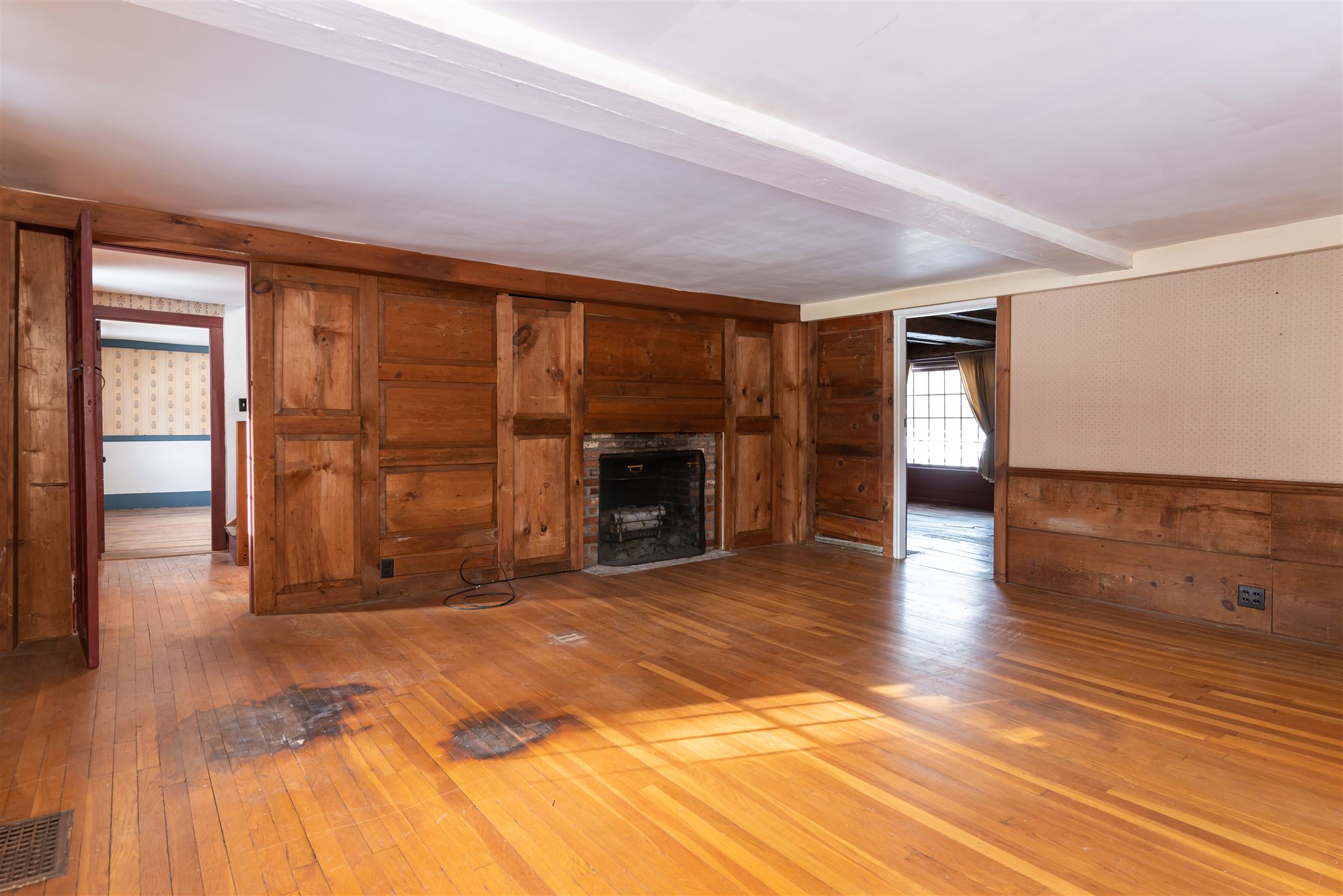 94 Seaverns Bridge Road Amherst, NH 03031 - Photo 24 of 40