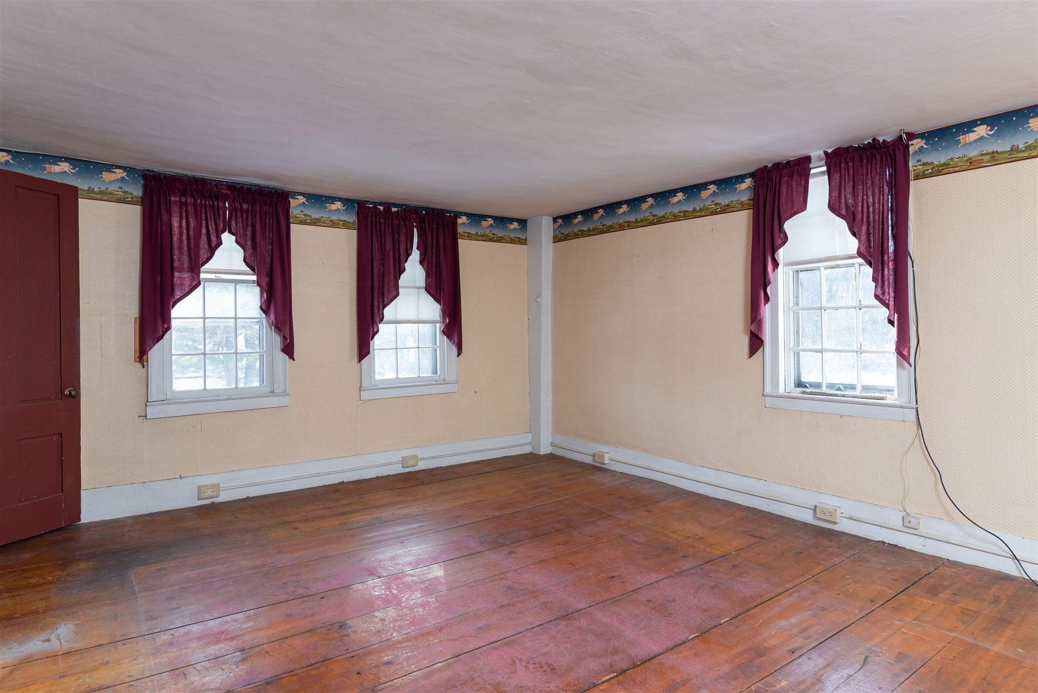 94 Seaverns Bridge Road Amherst, NH 03031 - Photo 34 of 40