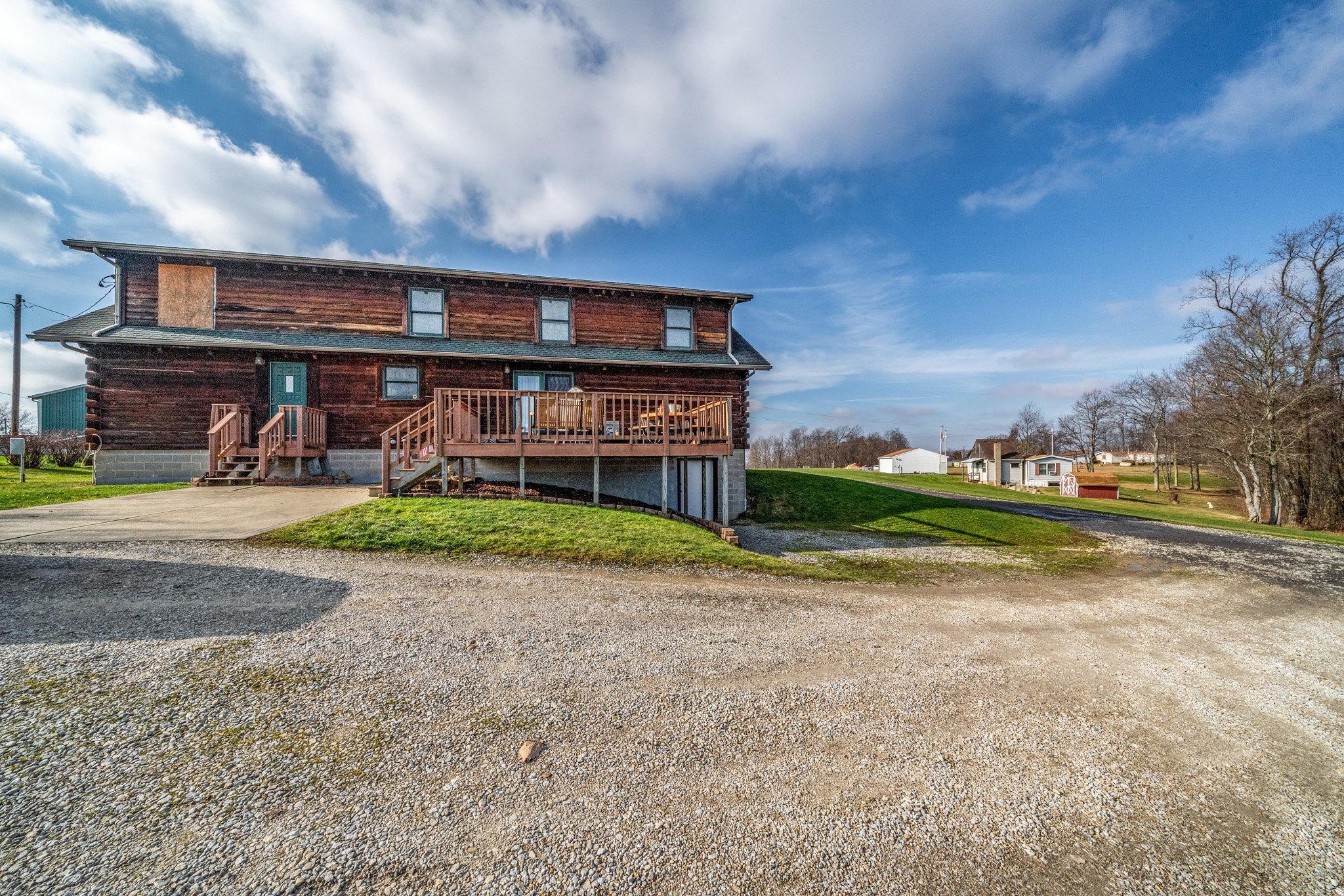 7993 Church Road Southwest Newcomerstown, OH 43832 - Photo 2 of 23