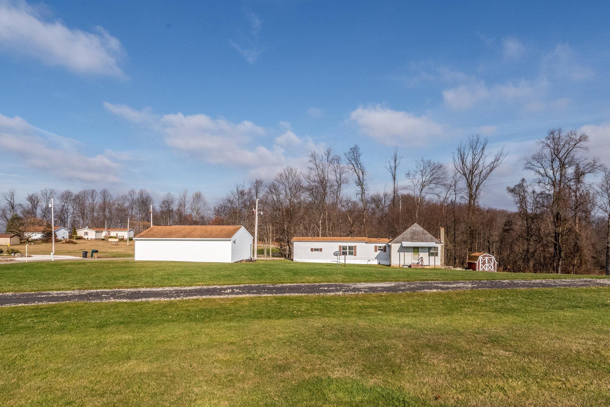 7993 Church Road Southwest Newcomerstown, OH 43832 - Photo 3 of 23
