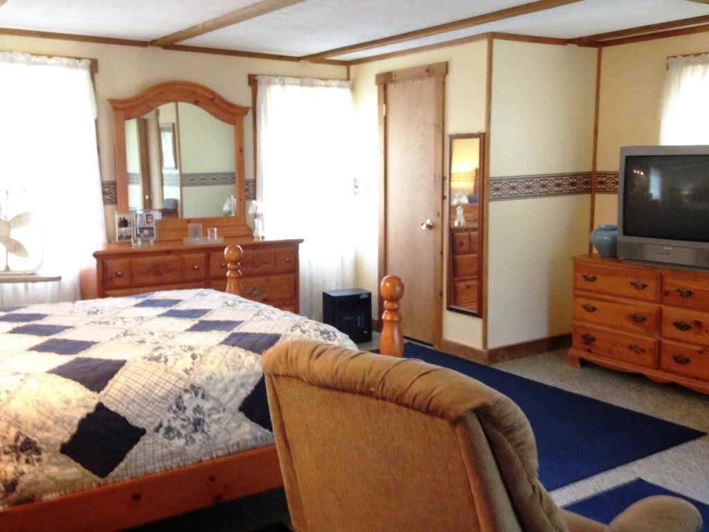 77 Wagon Wheel Road Littleton, NH 03561 - Photo 13 of 36