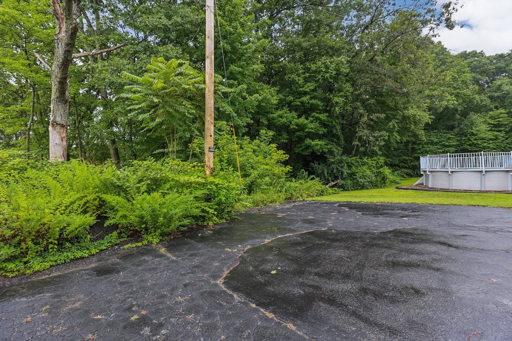 23 Aurora Street Worcester, MA 01607 - Photo 2 of 6