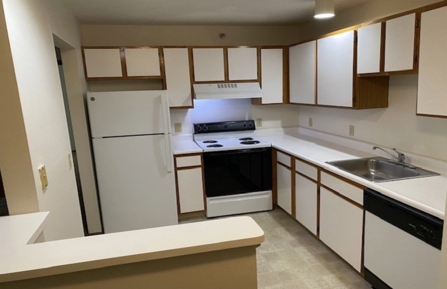 2700 Marfitt Road East Lansing, MI 48823 - Photo 16 of 19