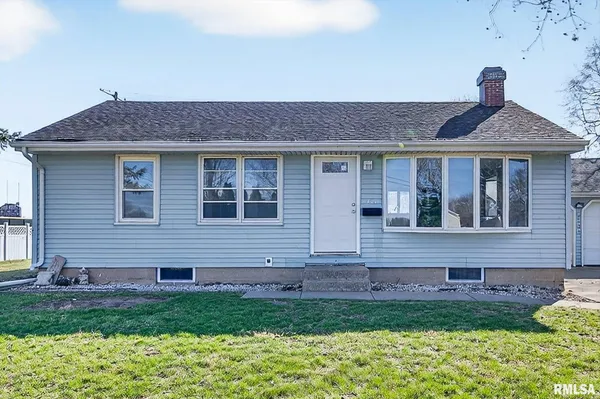 $174,900 | 300 North Stanley Drive, Chillicothe, IL 61523