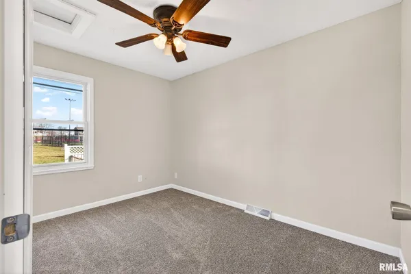 $174,900 | 300 North Stanley Drive, Chillicothe, IL 61523