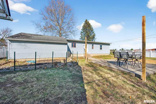 $174,900 | 300 North Stanley Drive, Chillicothe, IL 61523
