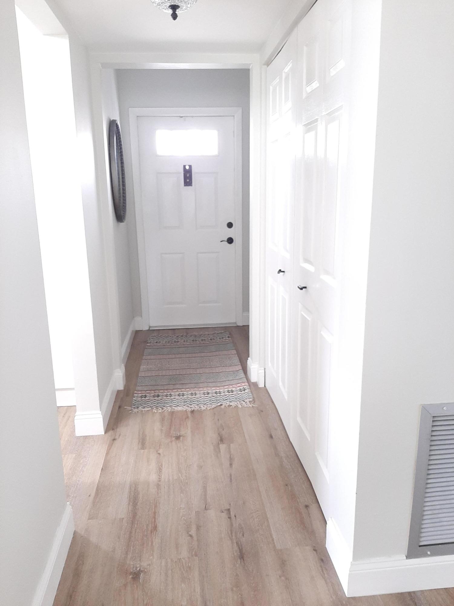 2820 Southwest 22nd Avenue, Unit 202 Delray Beach, FL 33445 - Photo 2 of 49 Entry