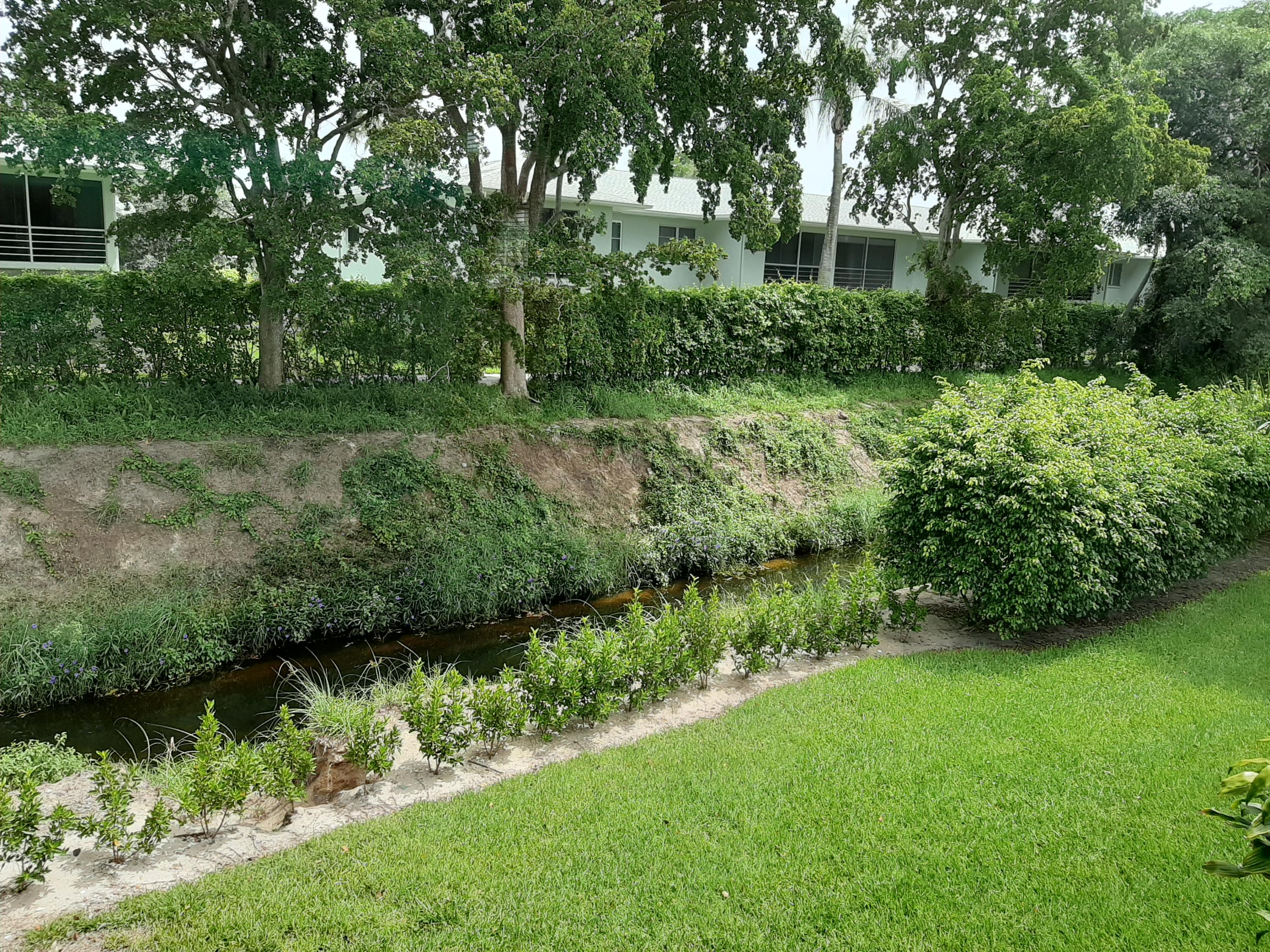 2820 Southwest 22nd Avenue, Unit 202 Delray Beach, FL 33445 - Photo 22 of 49 20200728_114839