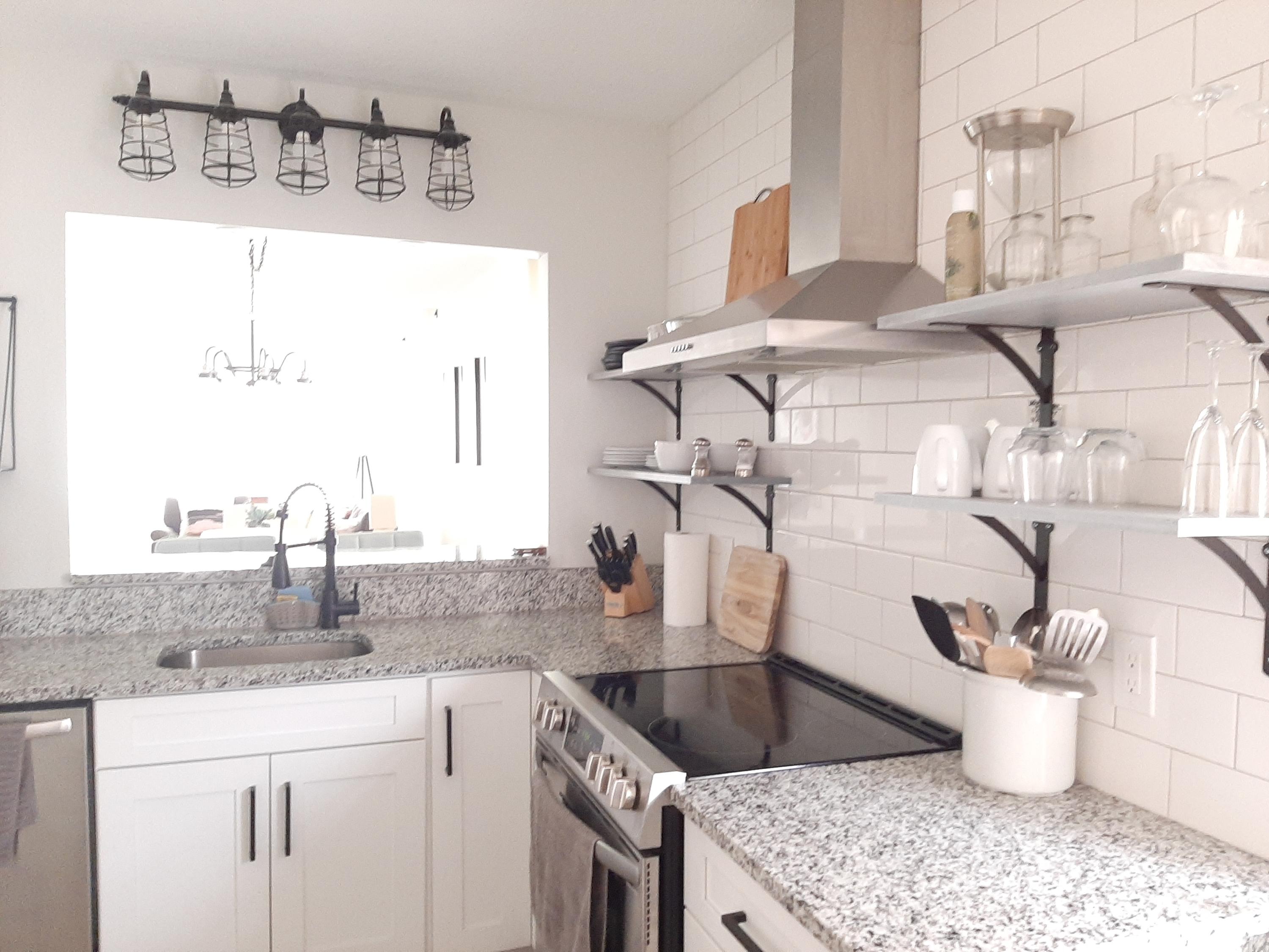 2820 Southwest 22nd Avenue, Unit 202 Delray Beach, FL 33445 - Photo 9 of 49 Breakfast Bar