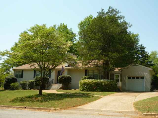 109 Ridgecrest Drive Greenville, SC 29609 - Photo 1 of 20 Gallery Image 1
