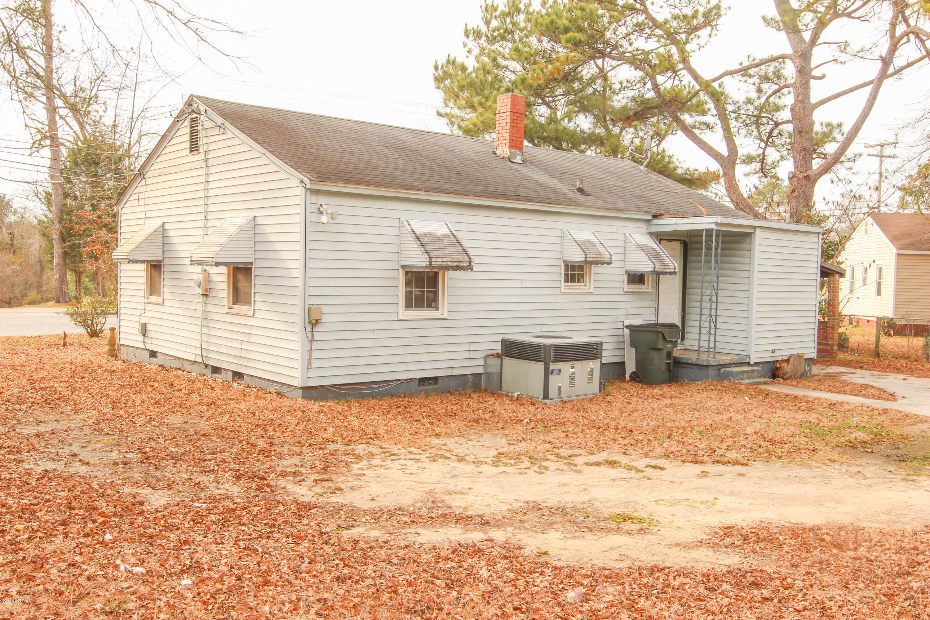 2107 Old Snow Hill Road Kinston, NC 28501 - Photo 3 of 6 IMG_7676-2