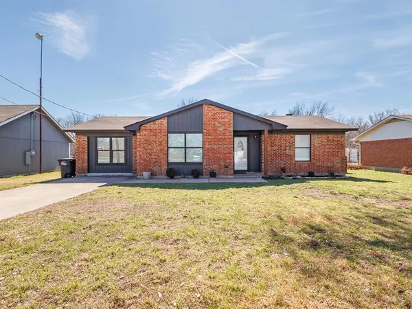 $285,000 | 1329 Eastwind Drive, Early, TX 76802
