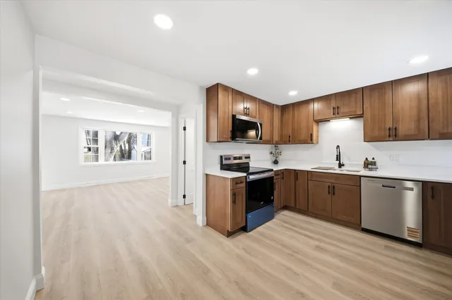 $350,000 | 30 Gingras Drive, Nashua, NH 03060