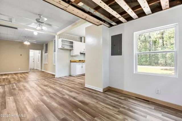 $122,900 | 401 Pecan Lane, Lake Waccamaw, NC 28450