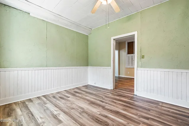 $122,900 | 401 Pecan Lane, Lake Waccamaw, NC 28450