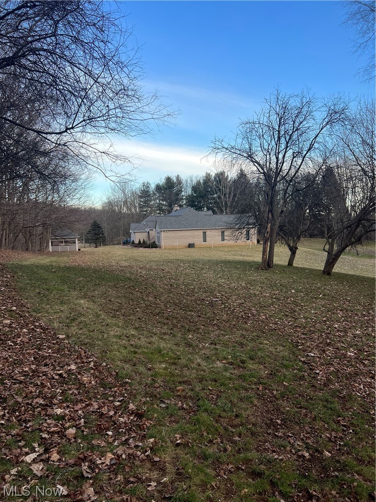 834 North Medina Line Road Akron, OH 44333 - Photo 6 of 40
