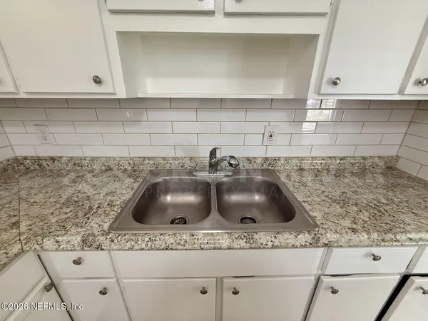 $1,200 | 4623 Suffolk Avenue, Jacksonville, FL 32208