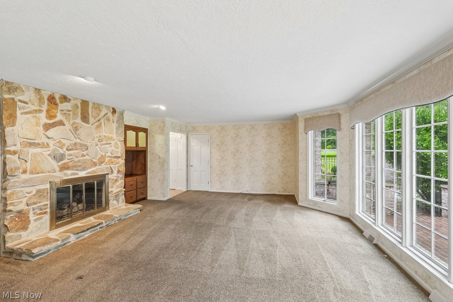4551 Shaw Road Akron, OH 44333 - Photo 5 of 32