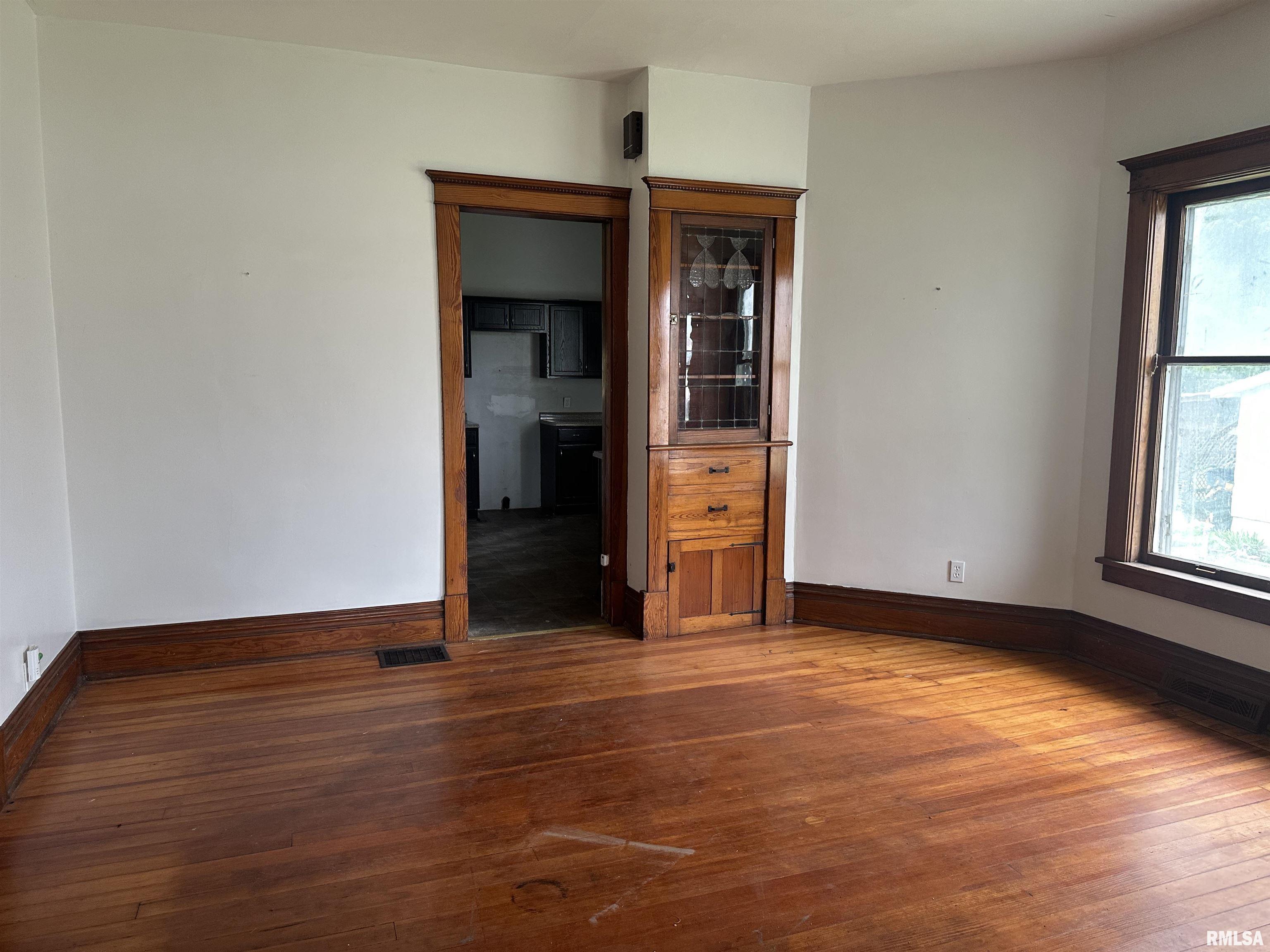 707 North Main Street White Hall, IL 62092 - Photo 5 of 23
