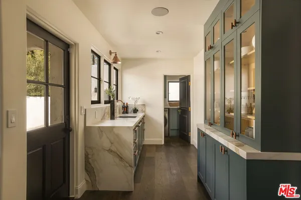 $6,950,000 | 134 North McCadden Place, Los Angeles, CA 90004