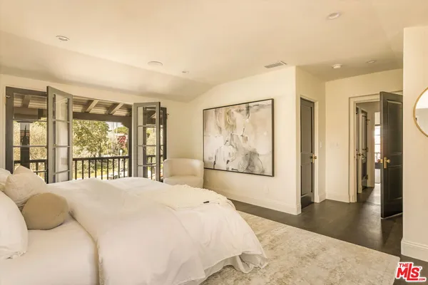 $6,950,000 | 134 North McCadden Place, Los Angeles, CA 90004