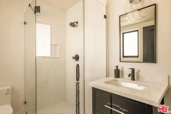 $6,950,000 | 134 North McCadden Place, Los Angeles, CA 90004