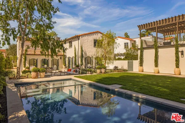 $6,950,000 | 134 North McCadden Place, Los Angeles, CA 90004