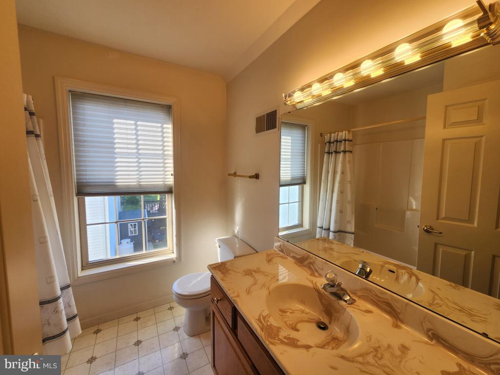 342 North Locust Street Lititz, PA 17543 - Photo 38 of 50 Gallery Image 38