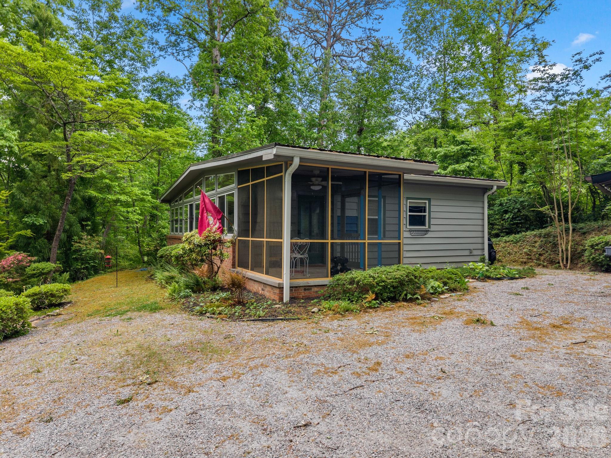 41 Red Bird Road Tryon, NC 28782 - Photo 2 of 37