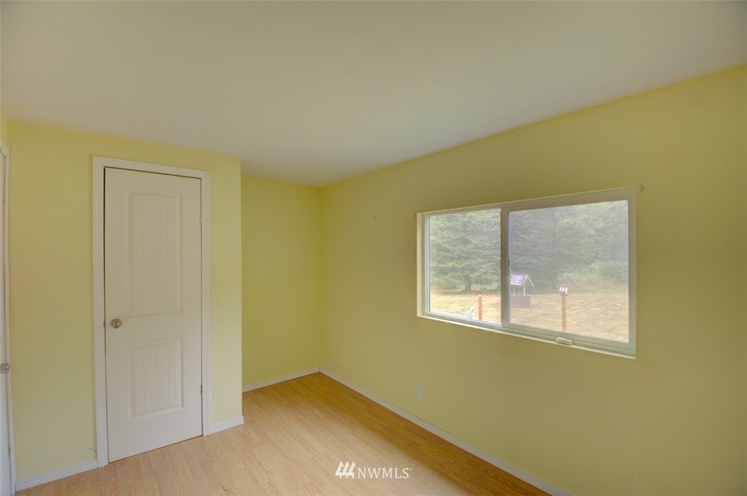 371 Dluhosh Road Onalaska, WA 98570 - Photo 11 of 25 Gallery Image 11