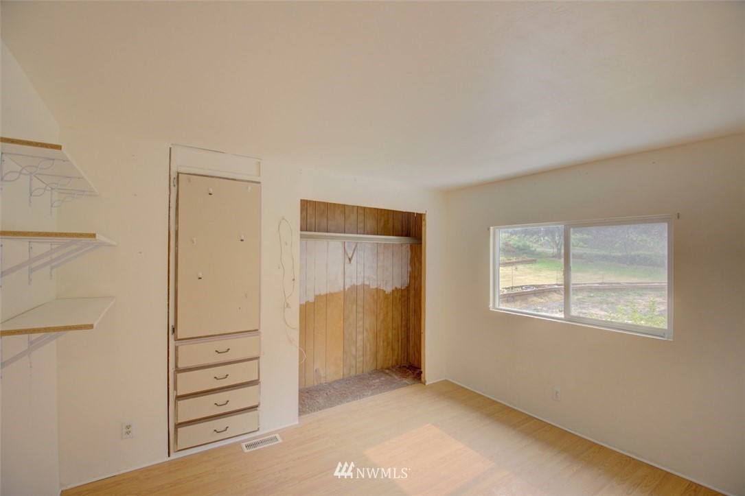 371 Dluhosh Road Onalaska, WA 98570 - Photo 10 of 25 Gallery Image 10
