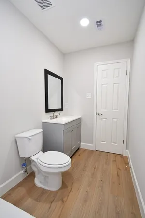 $1,800 | 10910 Fullerton Drive, Houston, TX 77043