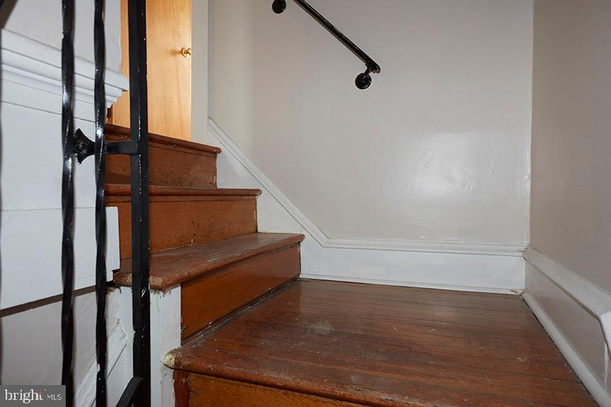 88 Clifton Avenue Sharon Hill, PA 19079 - Photo 9 of 22